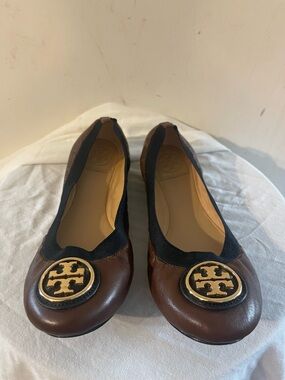 Tory Burch Brown Leather Flats with Gold Logo Medallion